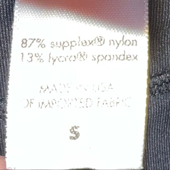 Lucy Activewear Black with pink trim cropped leggings size small S - Picture 3 of 4